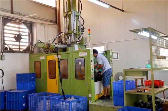 注射成型 注射成型