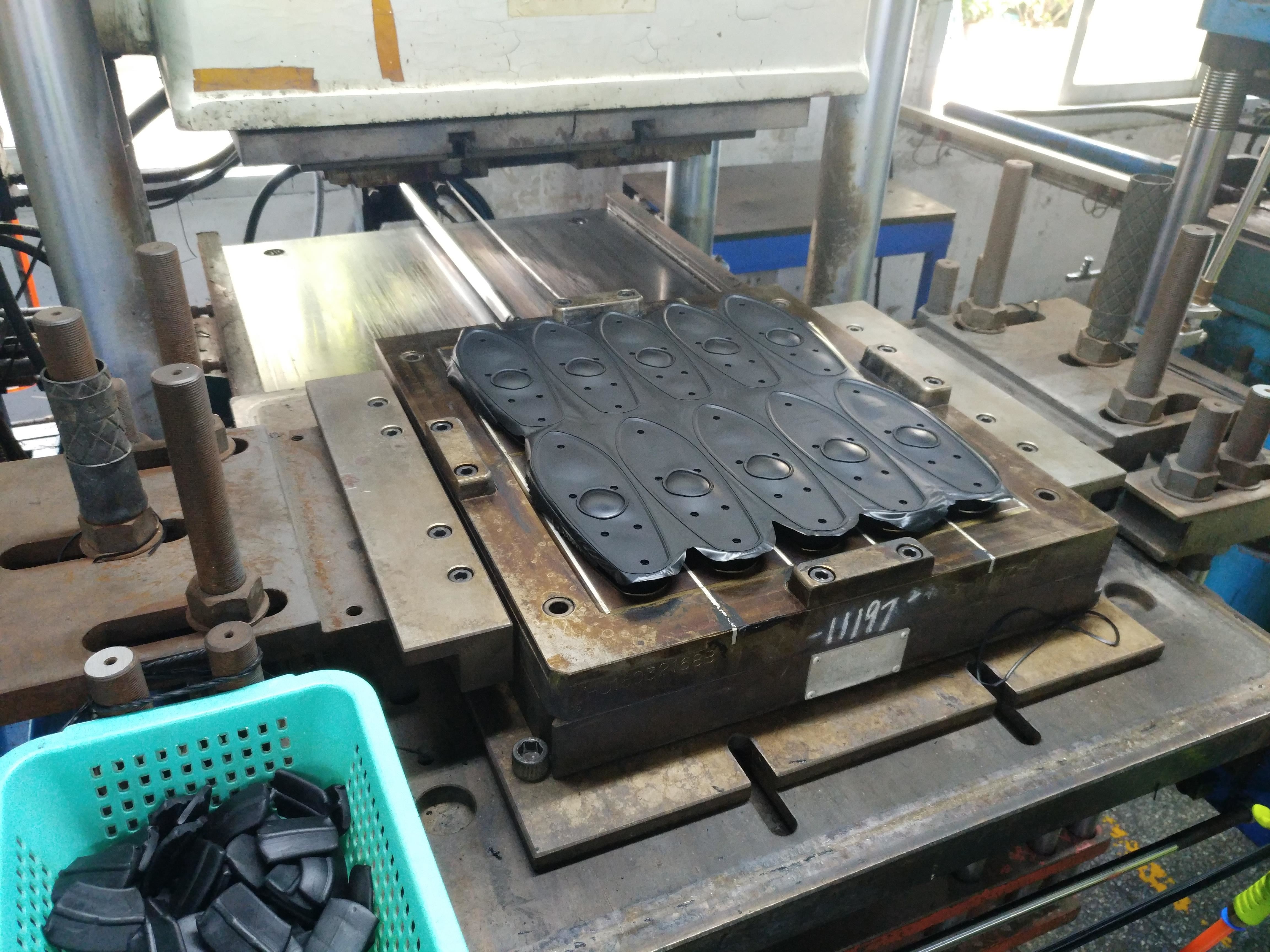 硅橡膠模具 硅橡膠模具